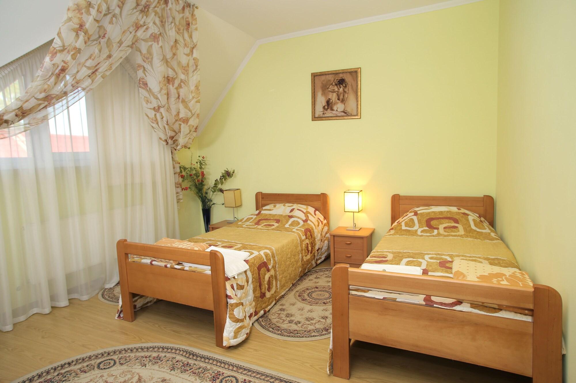 Majami Hotel Kisinyov Kültér fotó