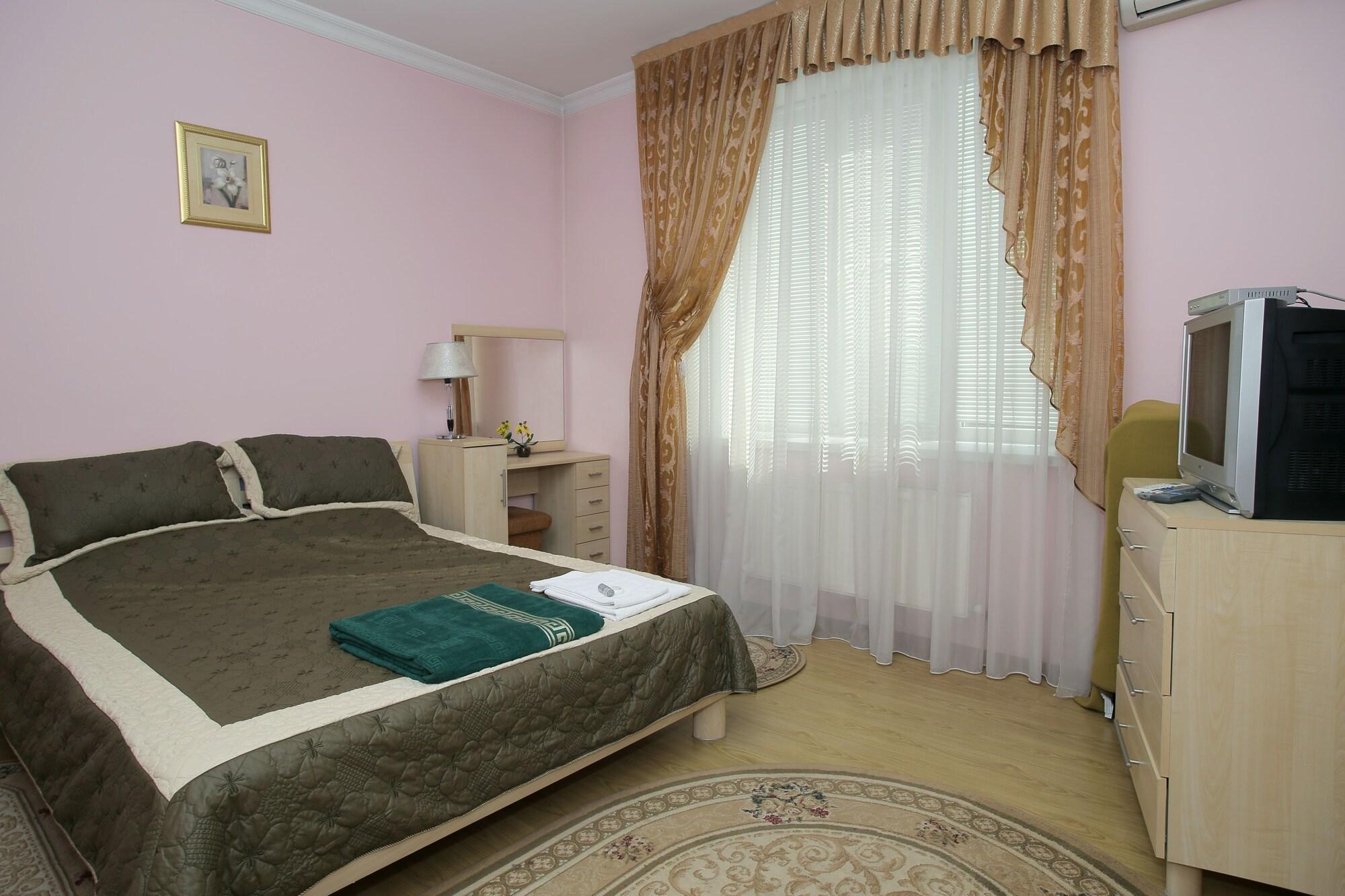 Majami Hotel Kisinyov Kültér fotó