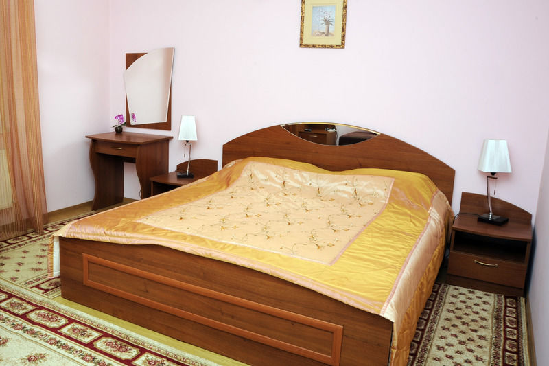 Majami Hotel Kisinyov Kültér fotó