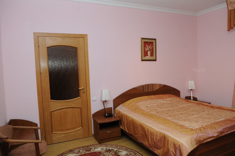 Majami Hotel Kisinyov Kültér fotó
