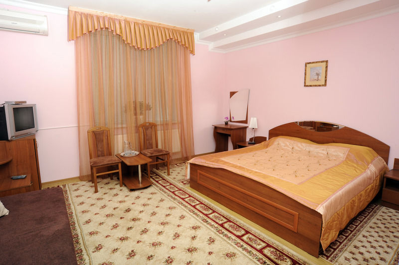 Majami Hotel Kisinyov Kültér fotó