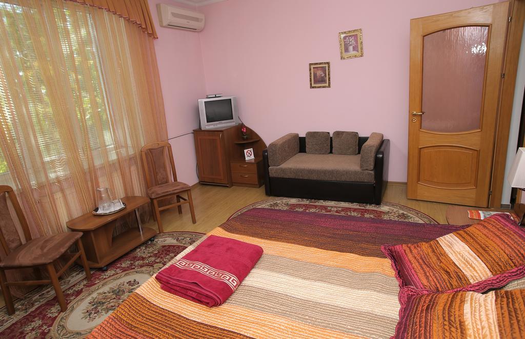 Majami Hotel Kisinyov Kültér fotó