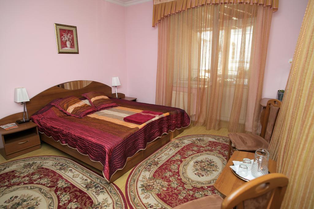 Majami Hotel Kisinyov Kültér fotó